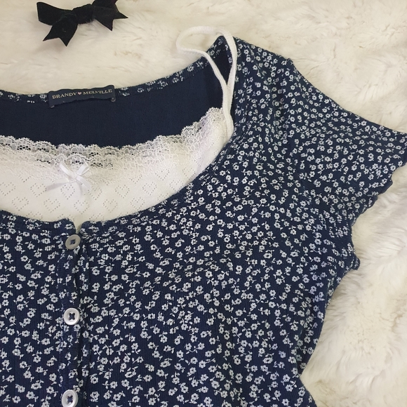SOLD Rare brandy melville Zelly navy blue floral ruffle top coquette cute - Picture 7 of 11